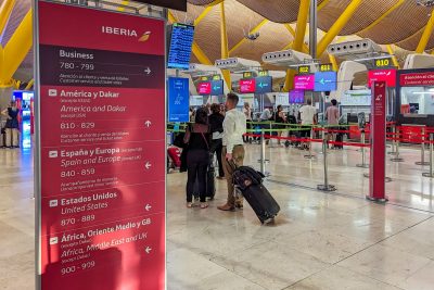 20231006_Iberia-New-Business-Class-Suite_BSmithson_4-ezgif.com-webp-to-jpg-converter